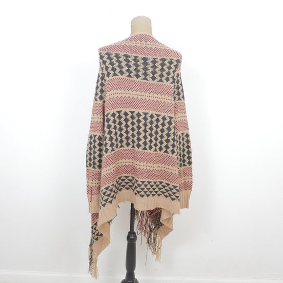 Full Tilt Tan Black Red Boho Print Fringe Uneven Hem Soft Size Small Cardigan - Picture 9 of 13